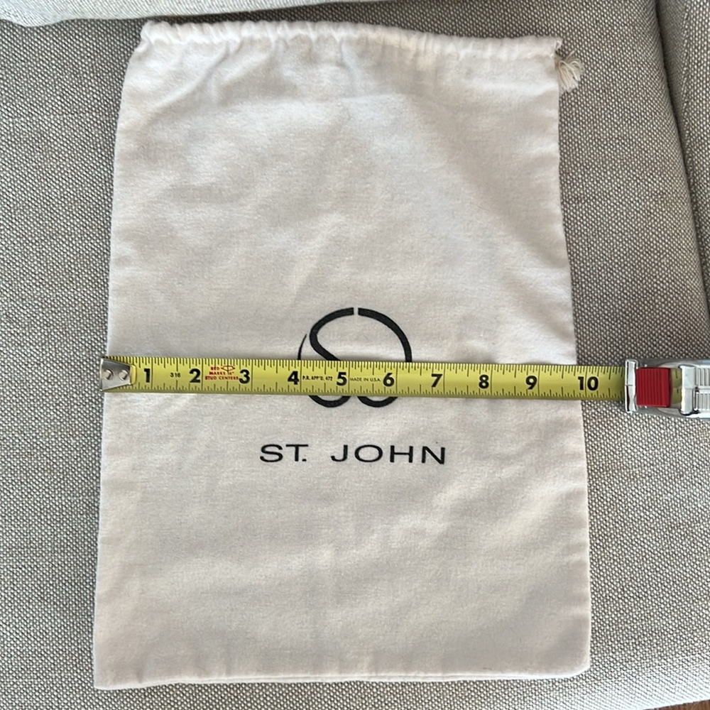 St. John Dust Bag - Picture 6 of 7